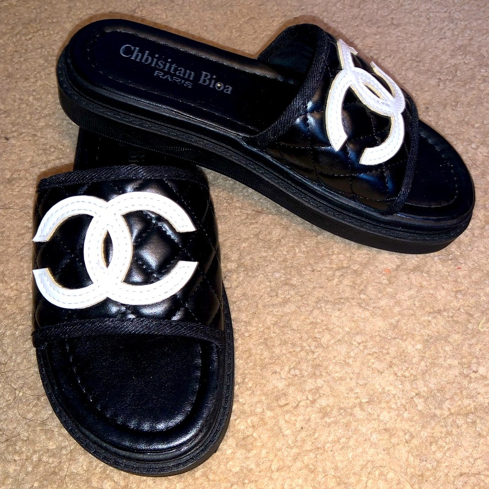 Black sandals